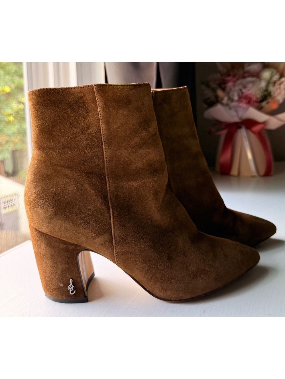 Sam Edelman Brown Suede Pointed Toe Ankle Boots Size 6 Block Heel